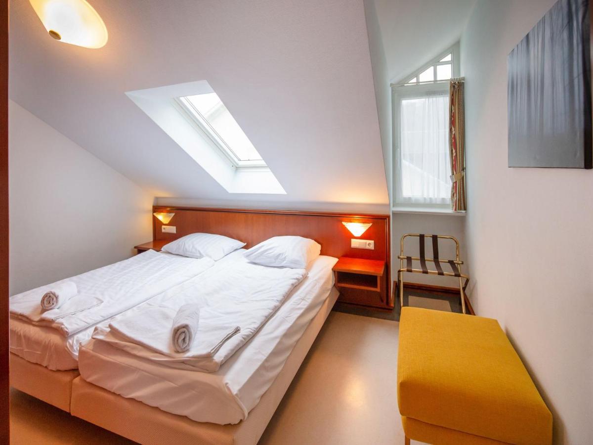 Klassik Mit 2 Schlafzimmern Und Balkon Im Dachgeschoss 031 Apartment Ostseebad Binz